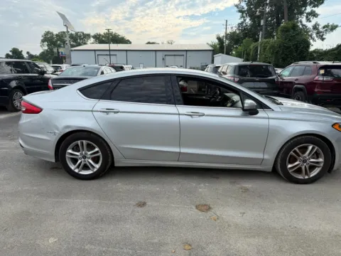 More photos of 2018 Ford Fusion SE at Indy Auto Man, IN