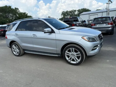Silver 2015 Mercedes-Benz M-Class ML 350 4MATIC for sale in Indianapolis, IN