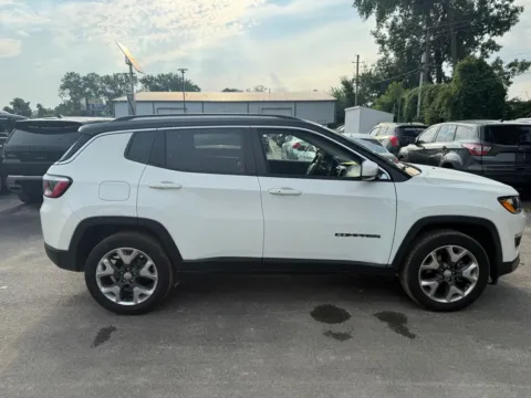 More photos of 2019 Jeep Compass Limited at Indy Auto Man, IN