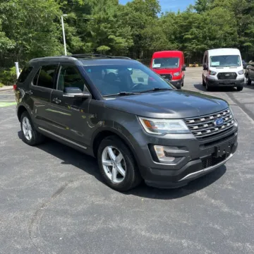 Gray 2016 Ford Explorer XLT for sale in Indianapolis, IN