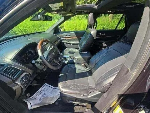 More photos of 2019 Ford Explorer Platinum at Indy Auto Man, IN
