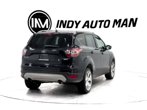 More photos of 2019 Ford Explorer Platinum at Indy Auto Man, IN
