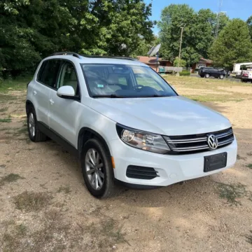 White 2017 Volkswagen Tiguan 2.0T Wolfsburg Edition for sale in Indianapolis, IN