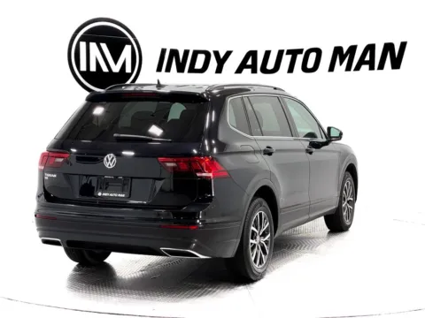 More photos of 2019 Volkswagen Tiguan 2.0T SEL at Indy Auto Man, IN
