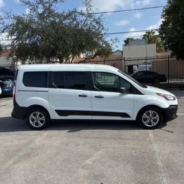 More photos of 2020 Ford Transit Connect XL at Indy Auto Man, IN