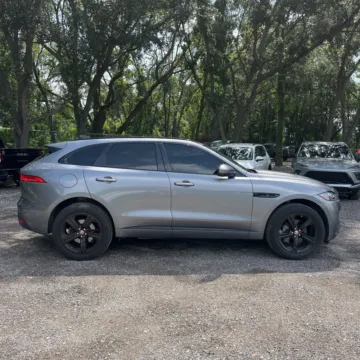 More photos of 2020 Jaguar F-PACE 25t Checkered Flag at Indy Auto Man, IN