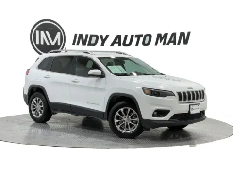 White 2019 Jeep Cherokee Latitude Plus for sale in Indianapolis, IN