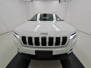 Photos of 2019 Jeep Cherokee Latitude Plus for sale in Indianapolis, IN at Indy Auto Man