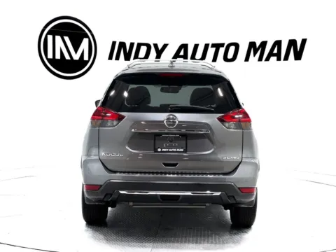 More photos of 2018 Nissan Rogue SL at Indy Auto Man, IN