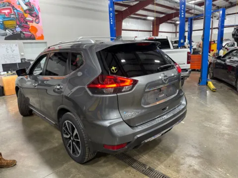 More photos of 2018 Nissan Rogue SL at Indy Auto Man, IN