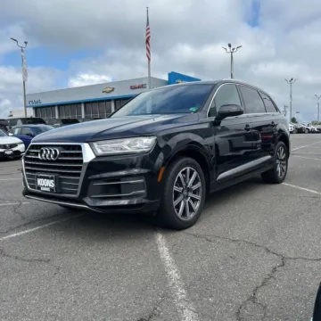 Another view of 2017 Audi Q7 3.0T Premium Plus quattro for sale in Indianapolis, IN at Indy Auto Man