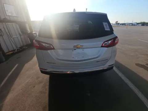 More photos of 2021 Chevrolet Equinox Premier at Indy Auto Man, IN