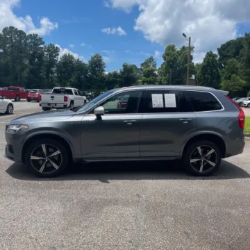 More photos of 2017 Volvo XC90 Hybrid T8 R-Design at Indy Auto Man, IN