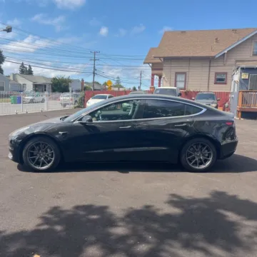 More photos of 2019 Tesla Model 3 Standard at Indy Auto Man, IN