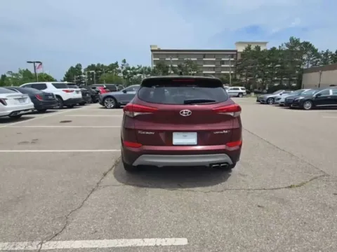 More photos of 2017 Hyundai Tucson Limited at Indy Auto Man, IN