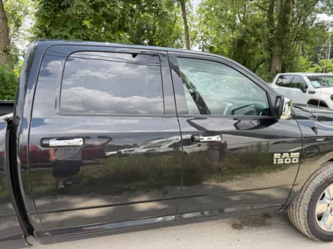 More photos of 2017 Ram 1500 Big Horn at Indy Auto Man, IN