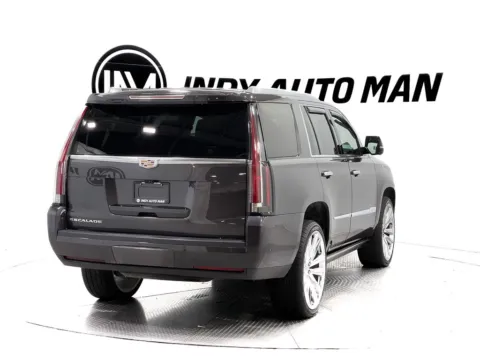 More photos of 2017 Cadillac Escalade Platinum Edition at Indy Auto Man, IN