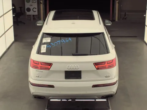 More photos of 2017 Audi Q7 3.0T Prestige quattro at Indy Auto Man, IN