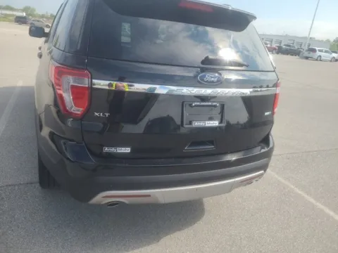 More photos of 2016 Ford Explorer XLT at Indy Auto Man, IN