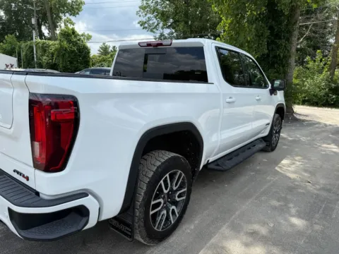 More photos of 2023 GMC Sierra 1500 AT4 at Indy Auto Man, IN