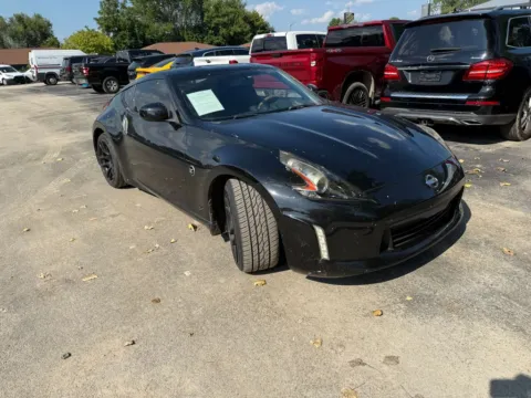 Black 2018 Nissan 370Z for sale in Indianapolis, IN