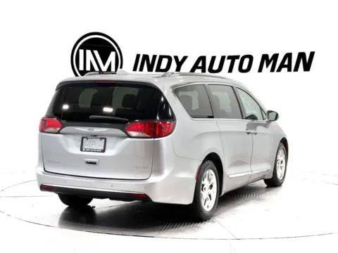 More photos of 2019 Chrysler Pacifica Limited at Indy Auto Man, IN