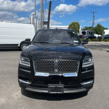 Photos of 2019 Lincoln Navigator L Reserve for sale in Indianapolis, IN at Indy Auto Man