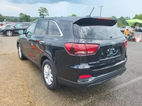 More photos of 2019 Kia Sorento L at Indy Auto Man, IN