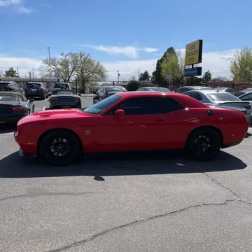 More photos of 2019 Dodge Challenger R/T Scat Pack at Indy Auto Man, IN