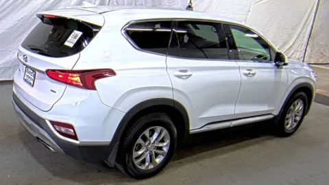 More photos of 2019 Hyundai Santa Fe SEL at Indy Auto Man, IN
