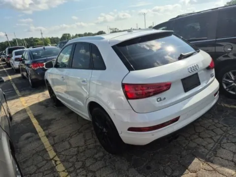 More photos of 2018 Audi Q3 2.0T Premium quattro at Indy Auto Man, IN