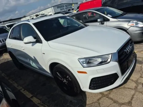 White 2018 Audi Q3 2.0T Premium quattro for sale in Indianapolis, IN
