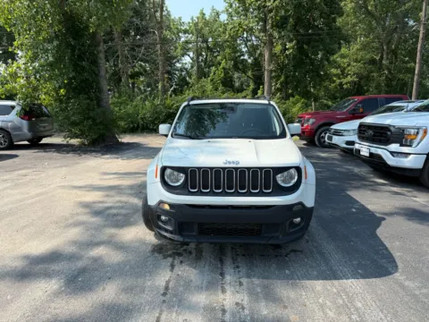 Photos of 2018 Jeep Renegade Latitude for sale in Indianapolis, IN at Indy Auto Man