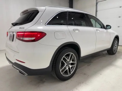More photos of 2017 Mercedes-Benz GLC 300 4MATIC at Indy Auto Man, IN