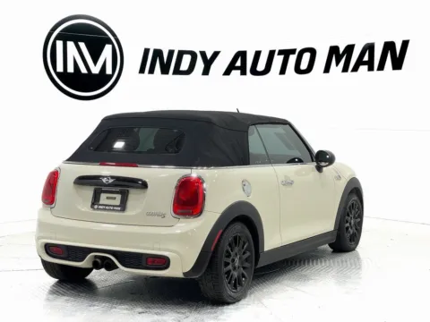 More photos of 2017 MINI Cooper S at Indy Auto Man, IN