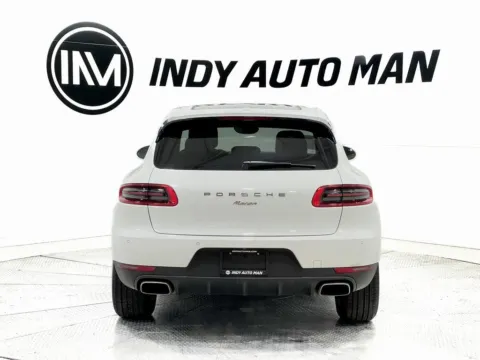 More photos of 2018 Porsche Macan at Indy Auto Man, IN