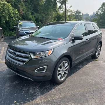 Another view of 2018 Ford Edge Titanium for sale in Indianapolis, IN at Indy Auto Man