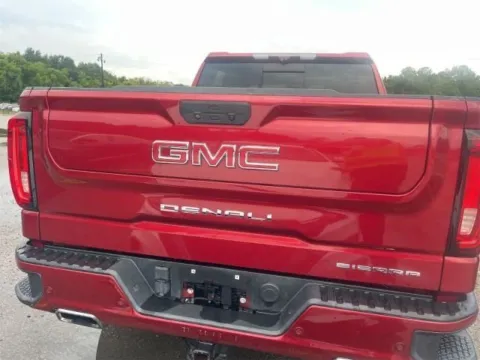 More photos of 2020 GMC Sierra 1500 Denali at Indy Auto Man, IN