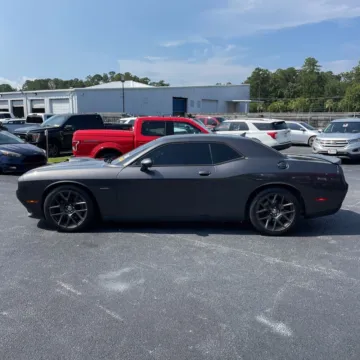 More photos of 2016 Dodge Challenger R/T Shaker at Indy Auto Man, IN