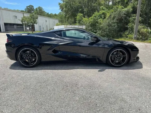 More photos of 2020 Chevrolet Corvette Stingray 2LT at Indy Auto Man, IN