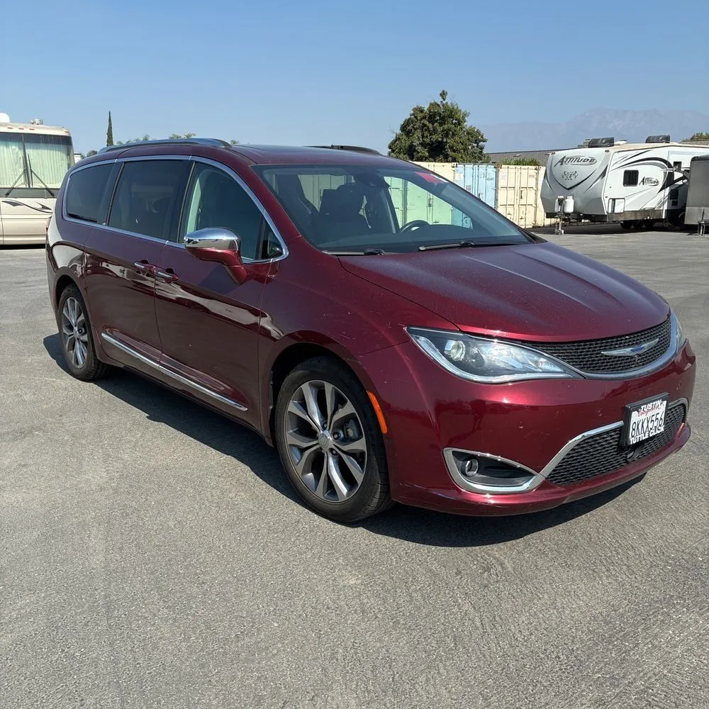 Red 2019 Chrysler Pacifica Limited for sale in Indianapolis, IN