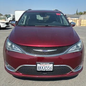 Photos of 2019 Chrysler Pacifica Limited for sale in Indianapolis, IN at Indy Auto Man