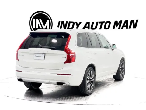 More photos of 2020 Volvo XC90 T6 Momentum at Indy Auto Man, IN