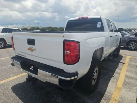 More photos of 2019 Chevrolet Silverado 2500HD Work Truck at Indy Auto Man, IN