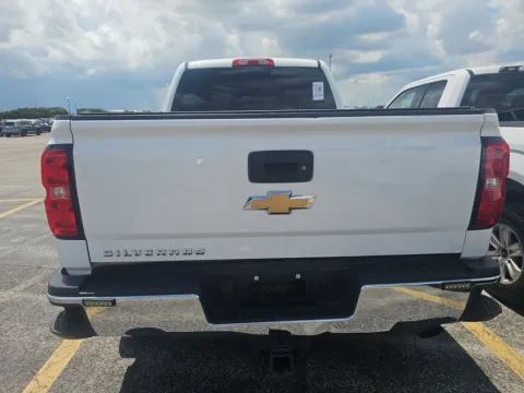 More photos of 2019 Chevrolet Silverado 2500HD Work Truck at Indy Auto Man, IN