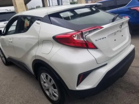 More photos of 2021 Toyota C-HR LE at Indy Auto Man, IN