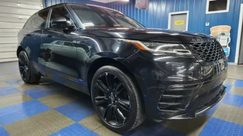 Black 2019 Land Rover Range Rover Velar SE R-Dynamic for sale in Indianapolis, IN