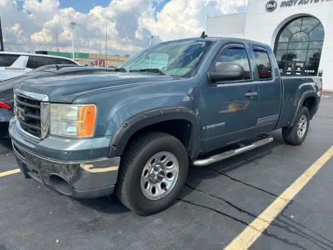 Photos of 2009 GMC Sierra 1500 SL for sale in Indianapolis, IN at Indy Auto Man