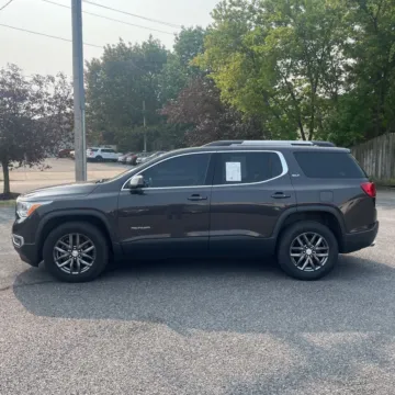 More photos of 2017 GMC Acadia SLT-1 at Indy Auto Man, IN