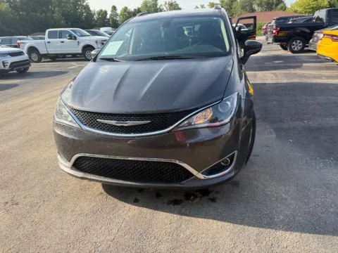 Photos of 2018 Chrysler Pacifica Touring L for sale in Indianapolis, IN at Indy Auto Man